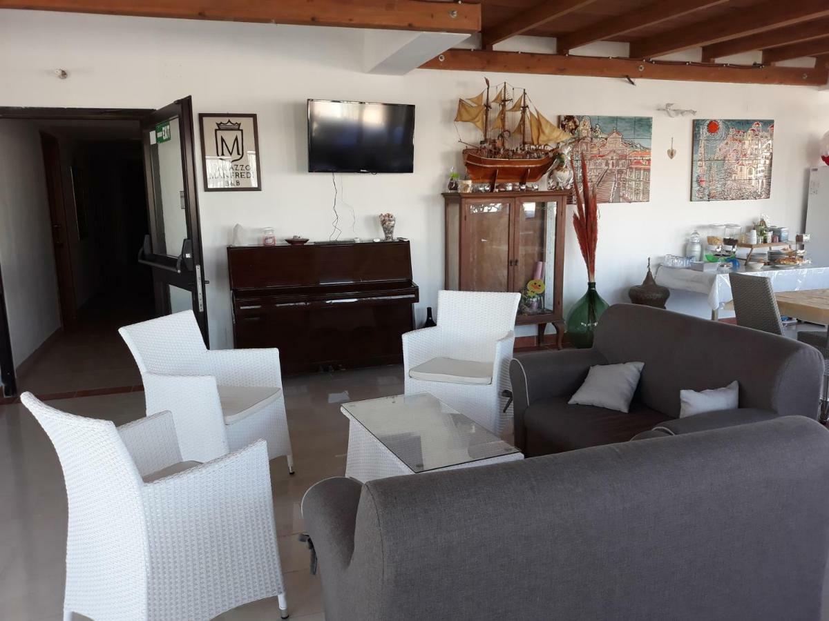 B&B Palazzo Manfredi Vieste, Fronte Mare Con Parcheggio Exterior foto